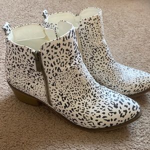 Black & White Amazon Booties